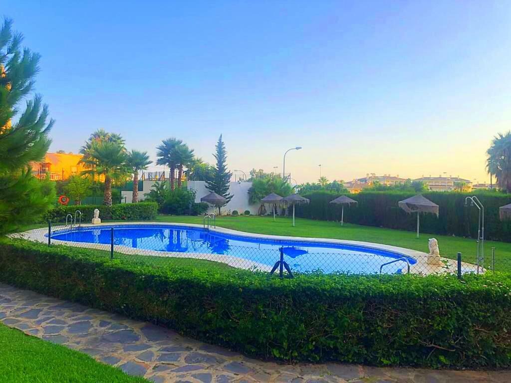 Seaview Apartment With Great Amenities & Facilities Benalmádena Kültér fotó